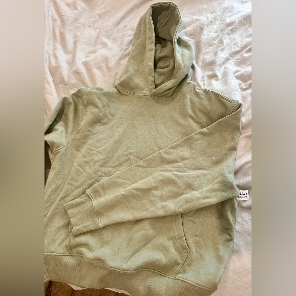 Men’s Relaxed Olive Hoodie NWT Size L
